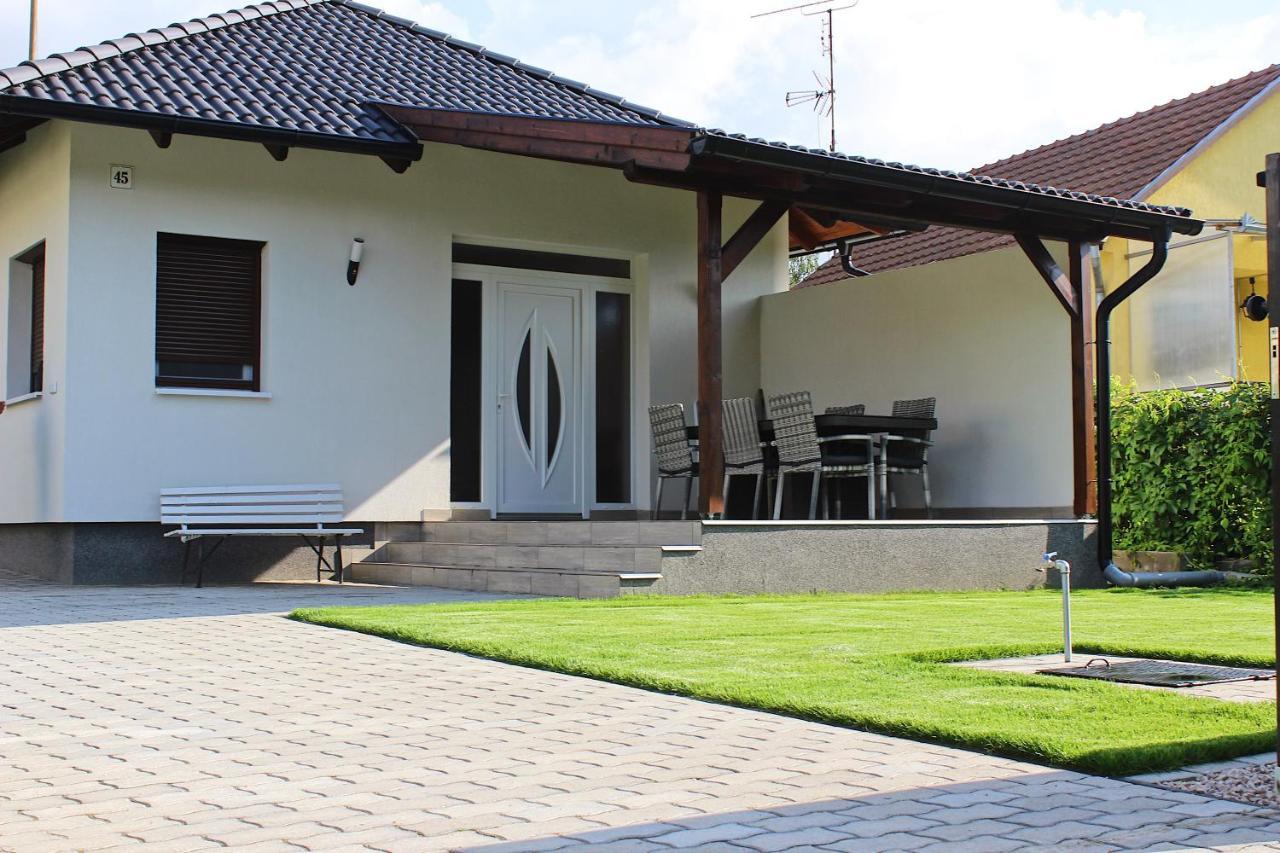 Tisza Dream Apartman Tiszakécske Esterno foto