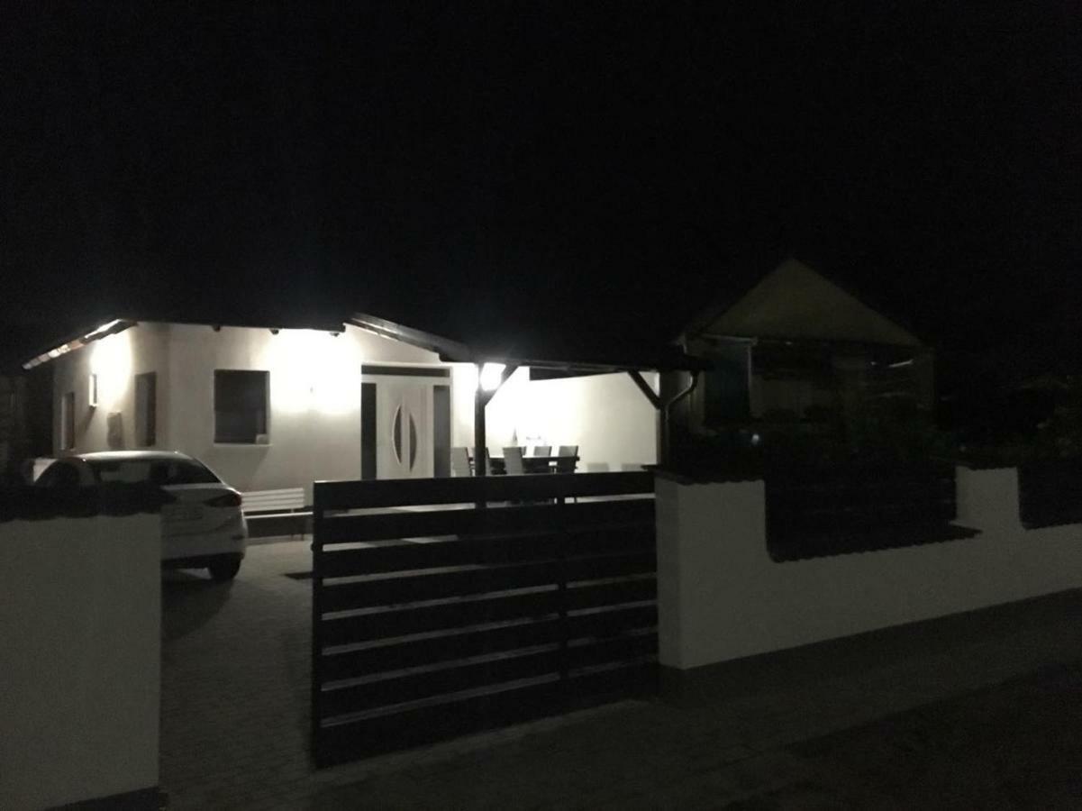 Tisza Dream Apartman Tiszakécske Esterno foto